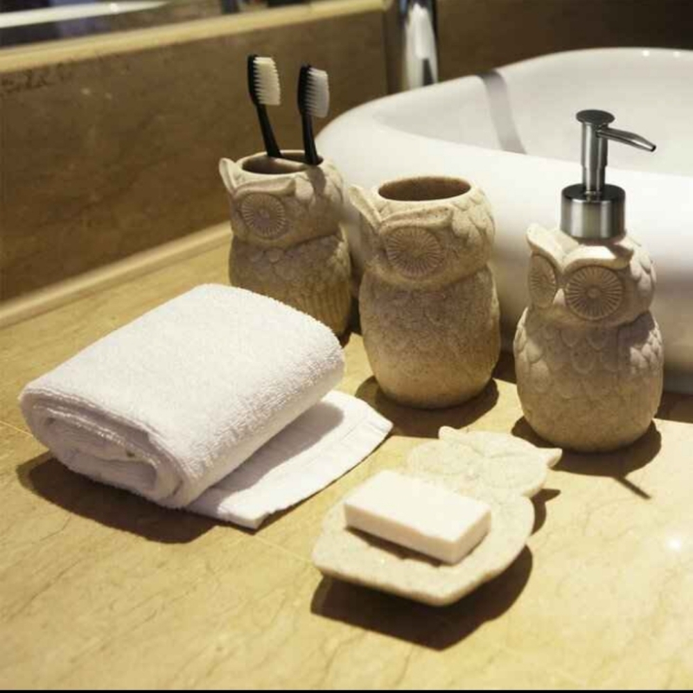 Millwood Pines Owl Resin Sandstone Bathroom Accessory Set